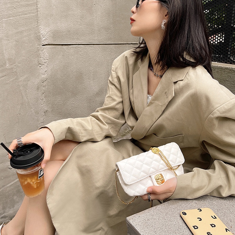Túi đeo chéo mini hình thoi phối dây xích thời trang mùa hè cho nữ IELGY
