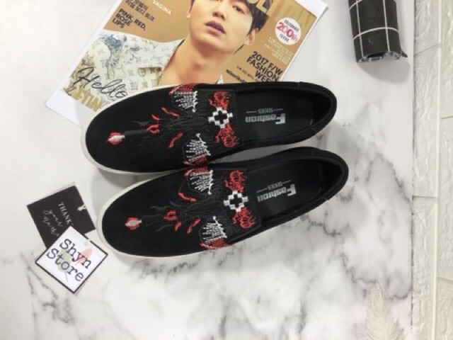 Giày slipon nam thêu cánh xanh đỏ (free ship) đế cao su | BigBuy360 - bigbuy360.vn