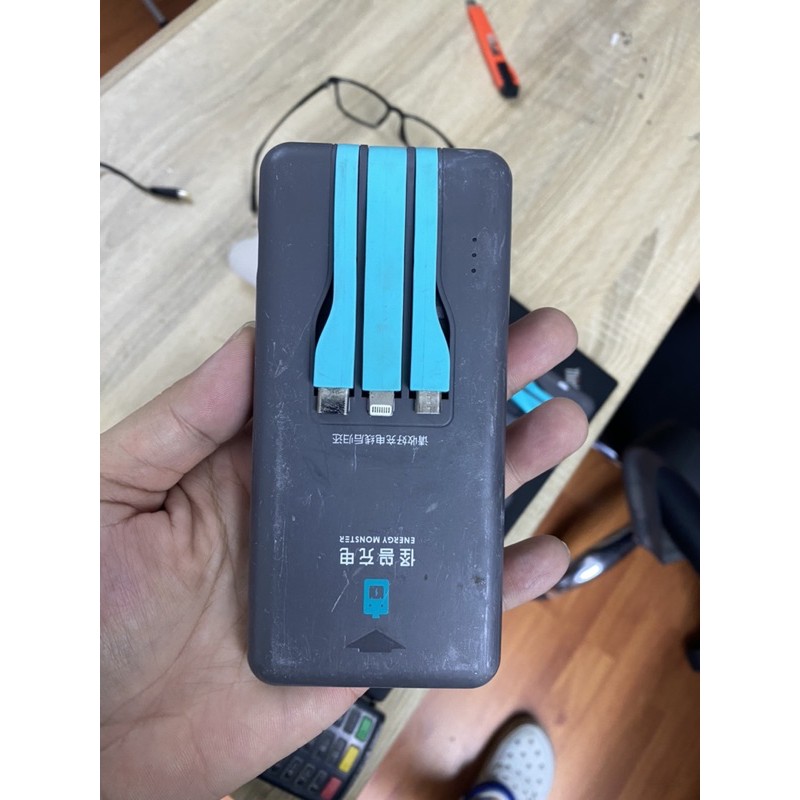 pin dự phòng 5000mah kèm cáp