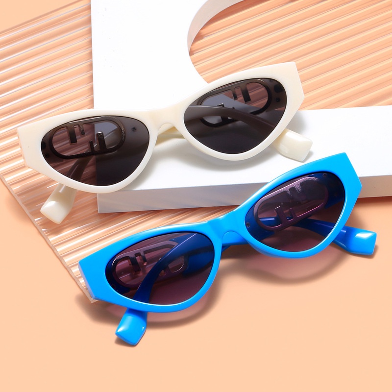 Kính Mát Mắt Mèo Gọng Nhỏ Thời Trang Hàn Quốc Cổ Điển