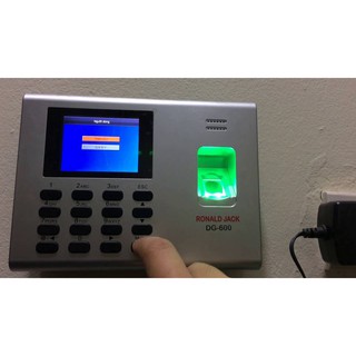 Máy chấm công DG600