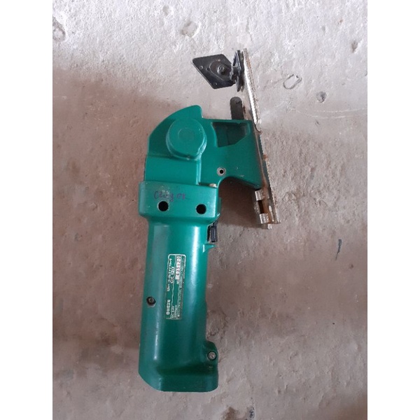 Thân máy cắt thạch cao nhật bãi