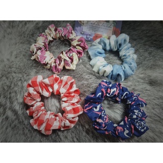 Scrunchie kẻ caro đỏ habdmade