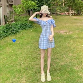 váy kẻ xanh trễ vai