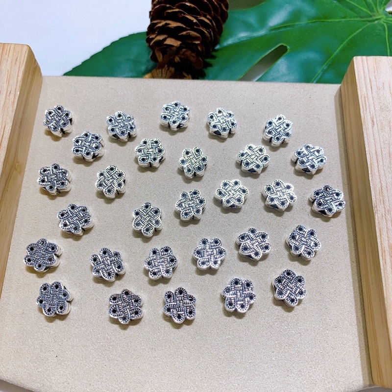 Charm bạc S925 hình nút thắt kết đồng tâm xỏ ngang