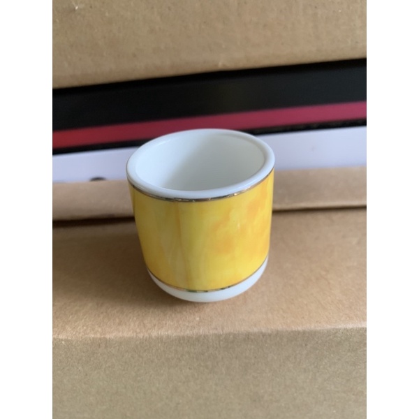 Chung nước lẻ thờ cúng