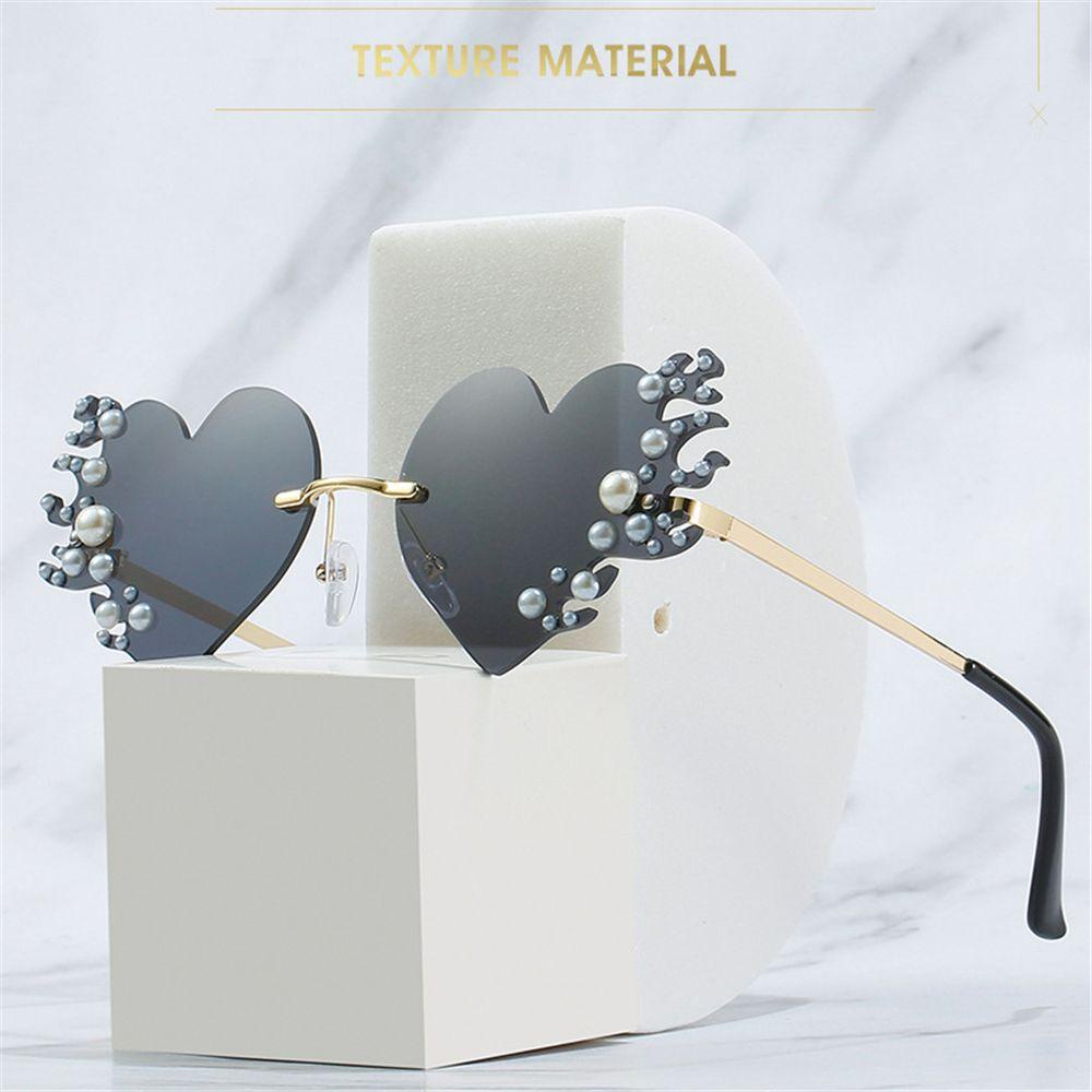 Kính Mát Hình Trái Tim Không Vành Chống Tia UV400