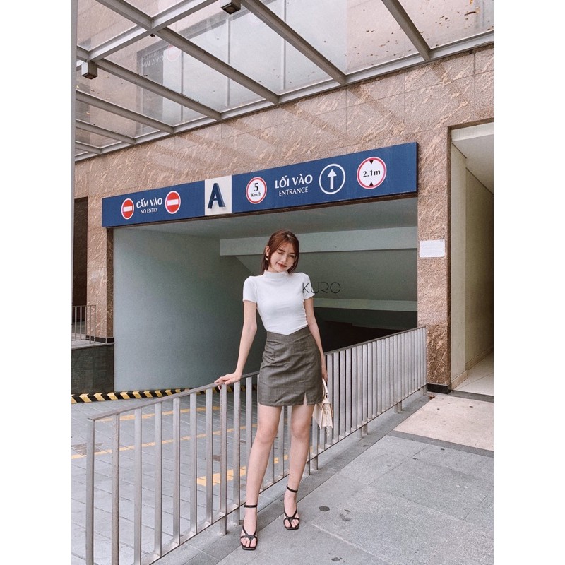 Váy caro lưng V (S/M/L) | BigBuy360 - bigbuy360.vn