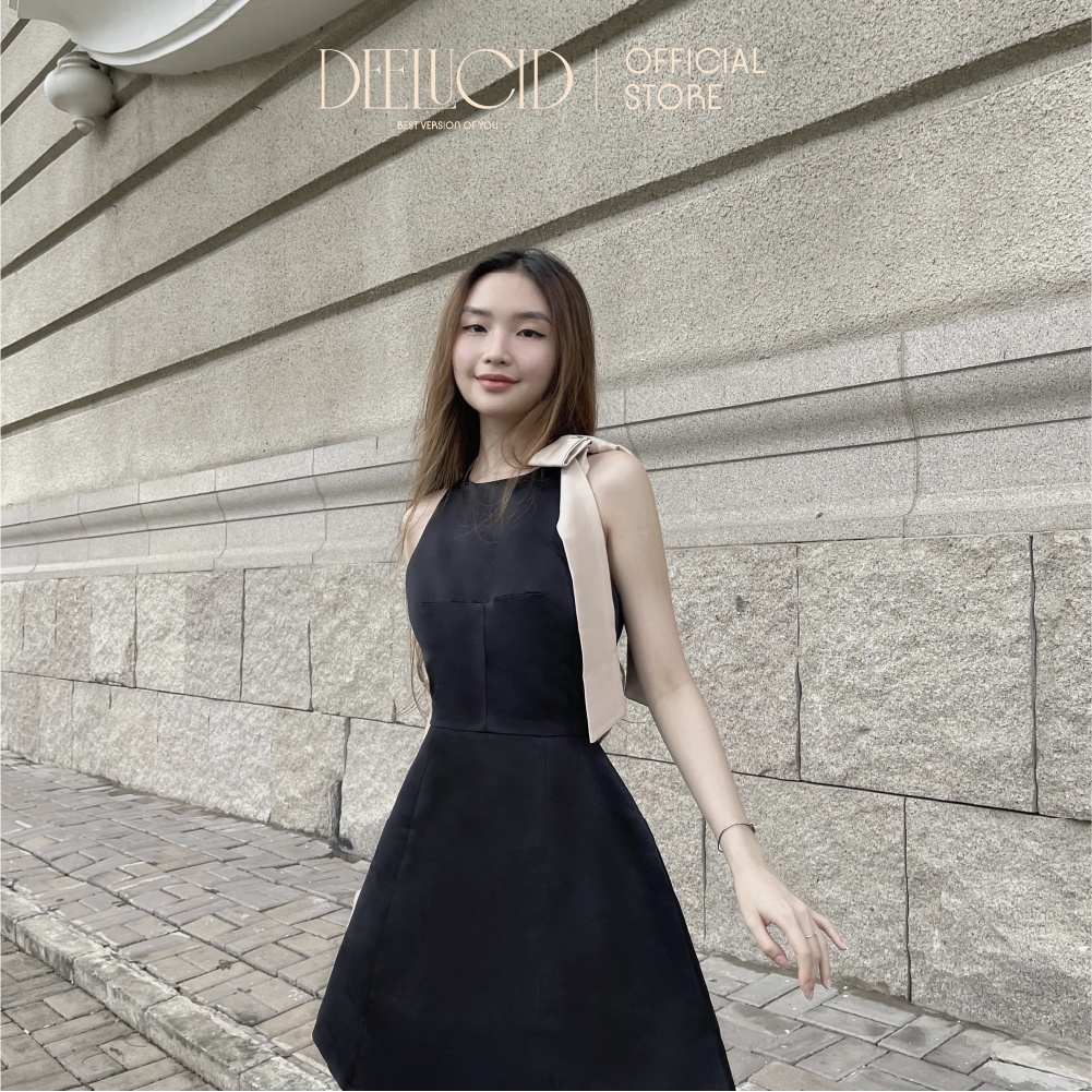 Váy Ngắn Đen Glamour Back Lucid Dáng Chữ A