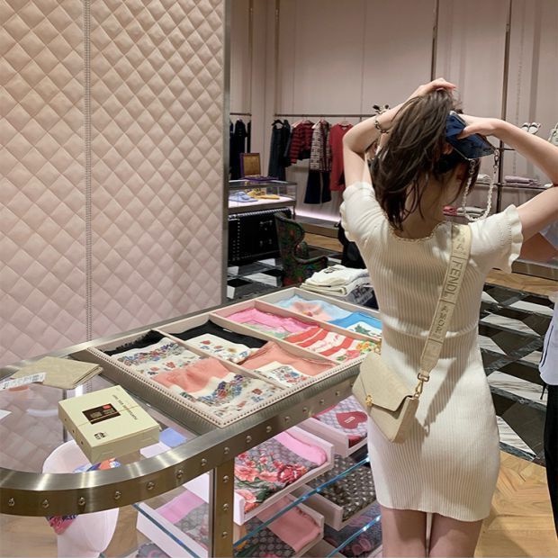 Đầm SUXI dệt kim ngắn tay màu sắc đơn giản thời trang hè cho nữ