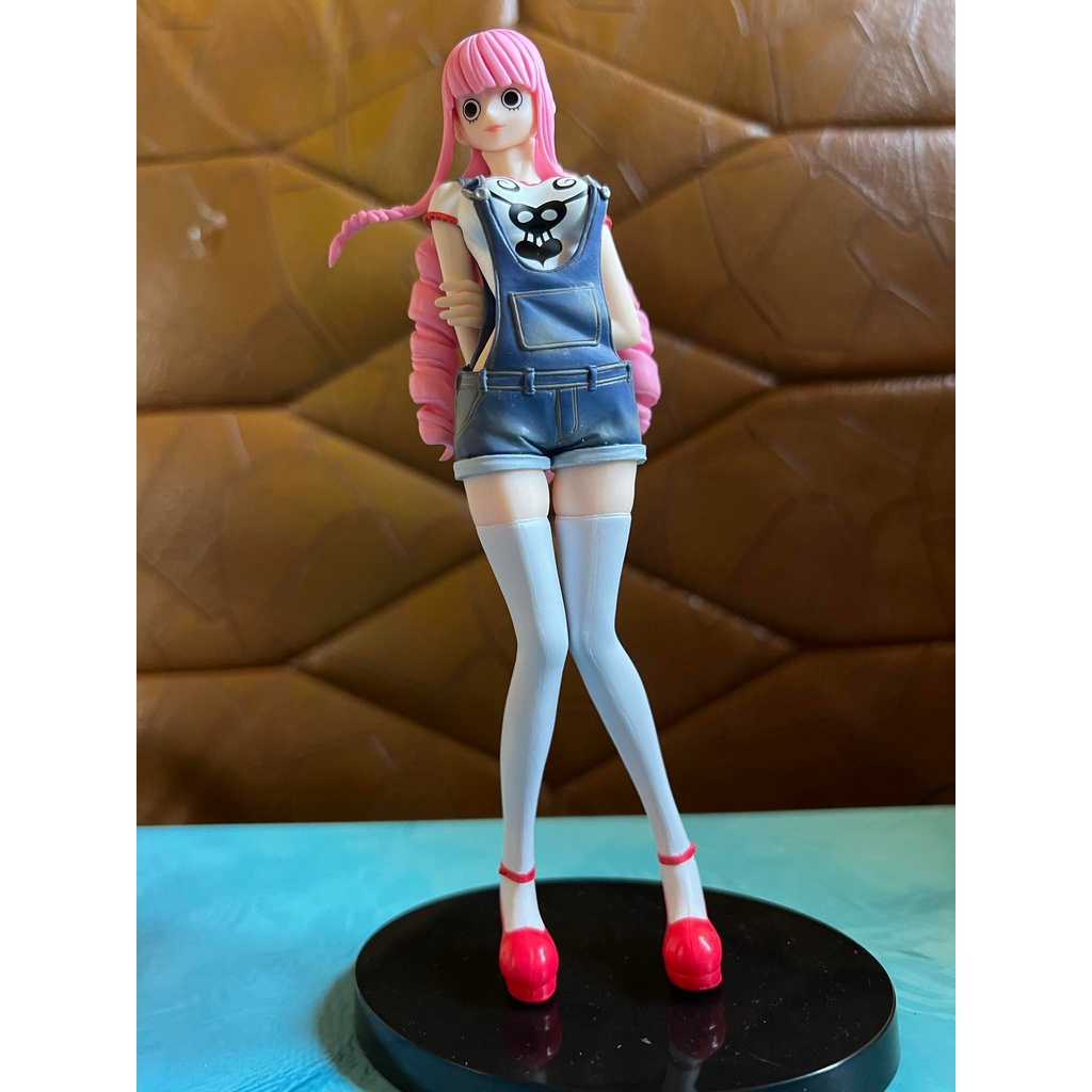 Mô Hình Perona One Piece Chính Hãng