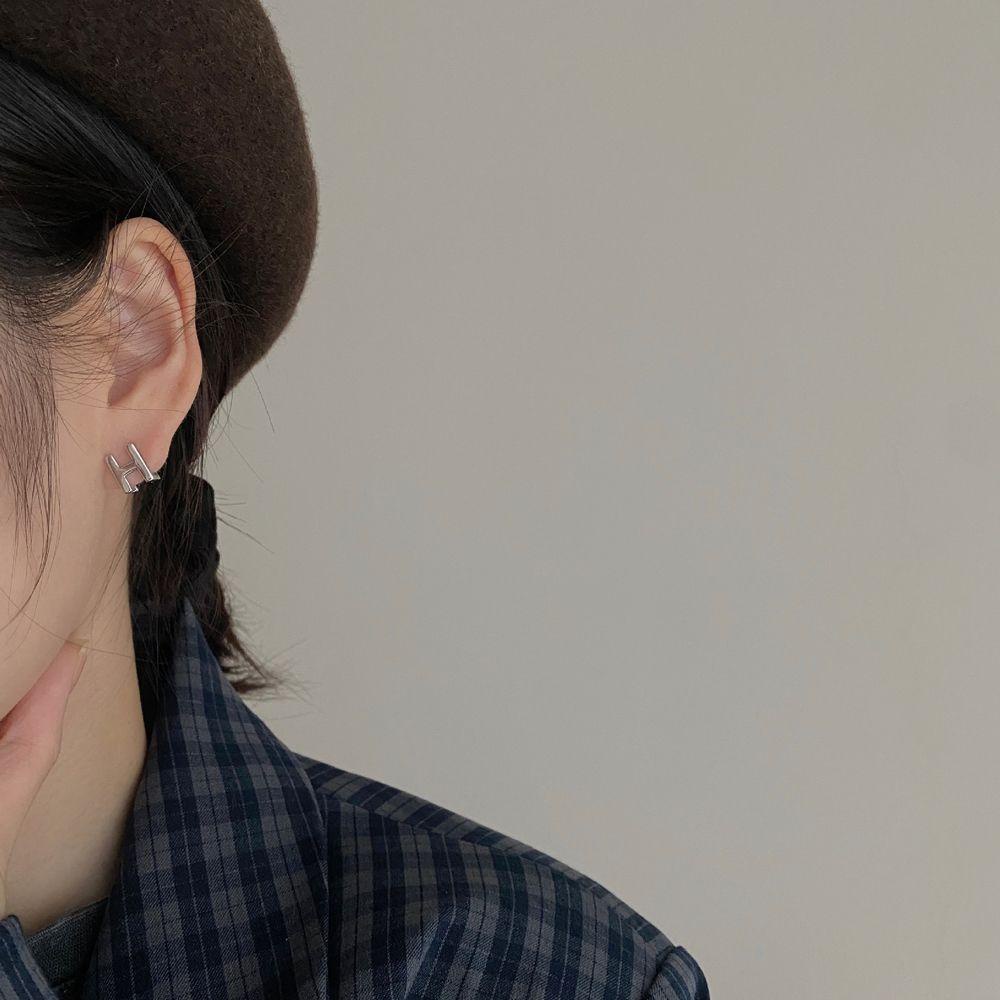 Bông Tai Chữ H Thời Trang Dành Cho Nữ|Khuyên Tai Tròn Nhiều Màu Sắc