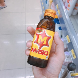 Nước tăng lực M-iso nội địa Thái đến chính người Thái họ còn dùng kia ạ ! Ảnh trên là của nhân viên CPS đó ạ 😄