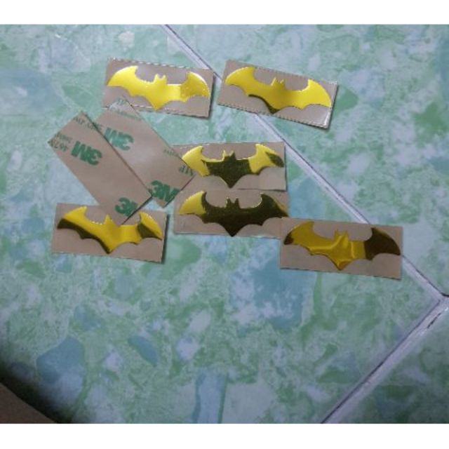 Logo thép batman Golden ( combo 5 cái )