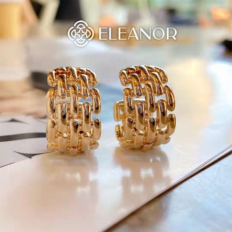 Bông tai nữ chuôi bạc 925 Eleanor Accessories viền dày hình lưới cong chữ C phụ kiện trang sức 4260