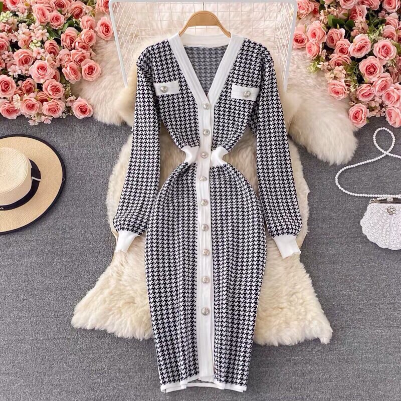 Đầm len dệt kim ngắn tay , váy len cổ V ôm body Đ781 có video ảnh thật