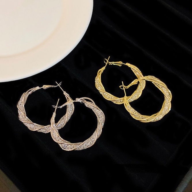 Khuyên Tai Nữ Trang Dáng Dài Tạo Hình Độc Đáo