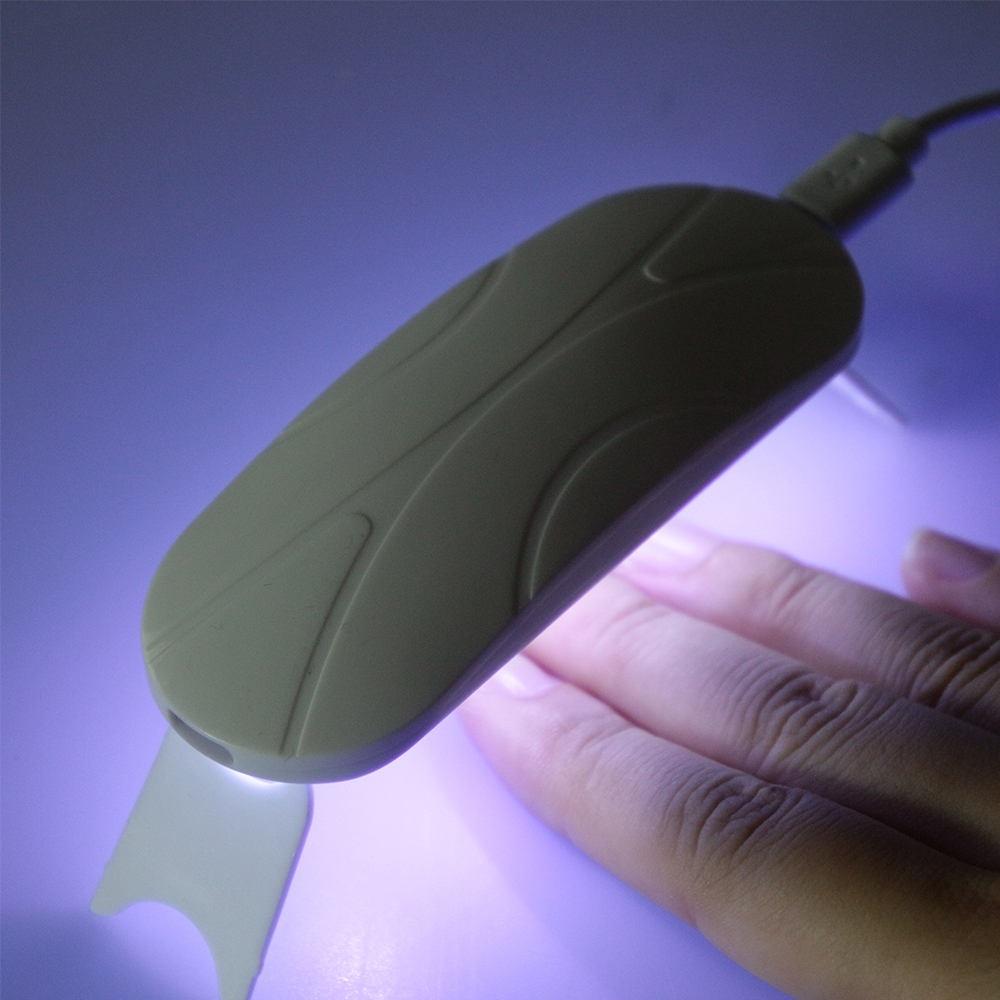 Đèn led hong khô sơn móng bằng tia UV mini tiện dụng