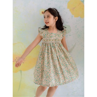 [LITTLE PINK] IVY SMOCKED DRESS - Váy smock hoa xanh tay cánh tiên