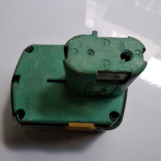 Pin Hitachi 14v chọt