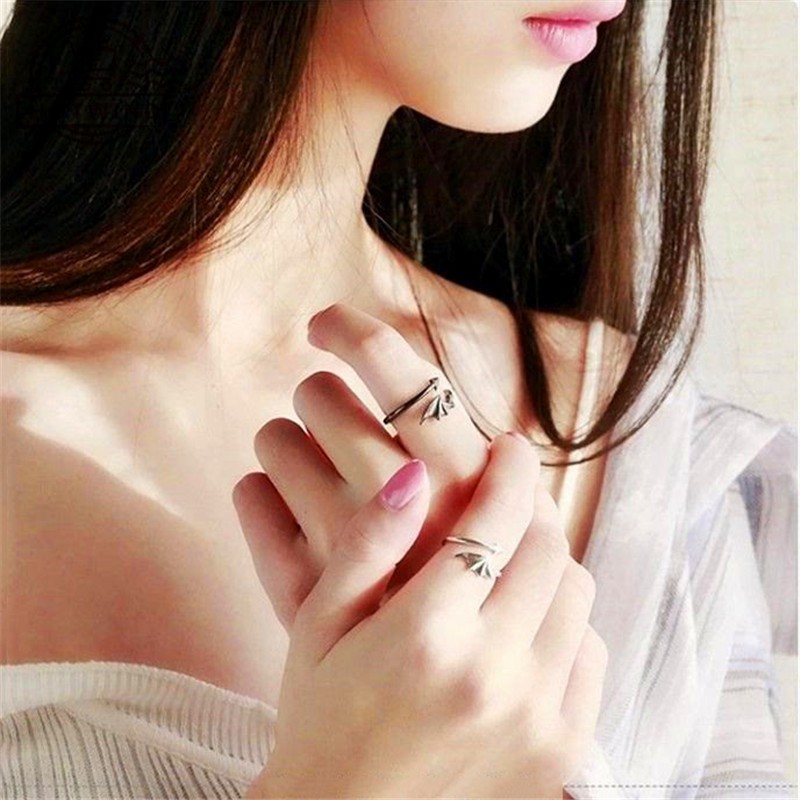 Nhẫn đeo tay kim loại tạo hình cánh độc đáo lãng mạn cho cặp đôi