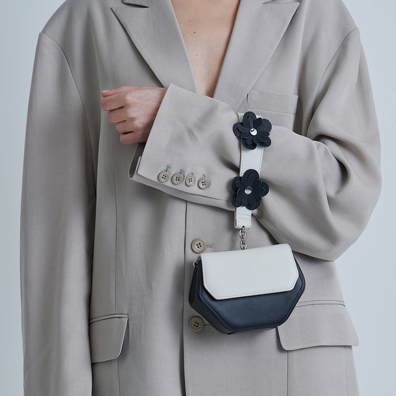 Túi Đeo Chéo Phối Hoa Đáng Yêu Thời Trang Dành Cho Nữ