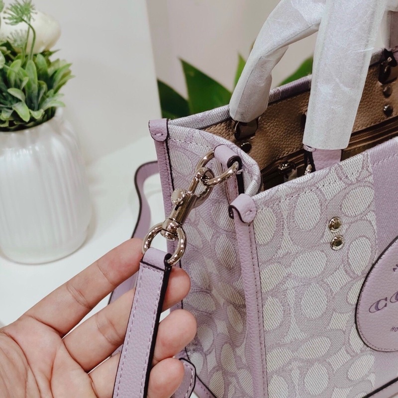 Túi co ach Dempsey tote