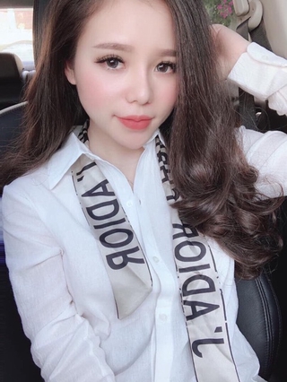 áo sơ mi cổ nơ