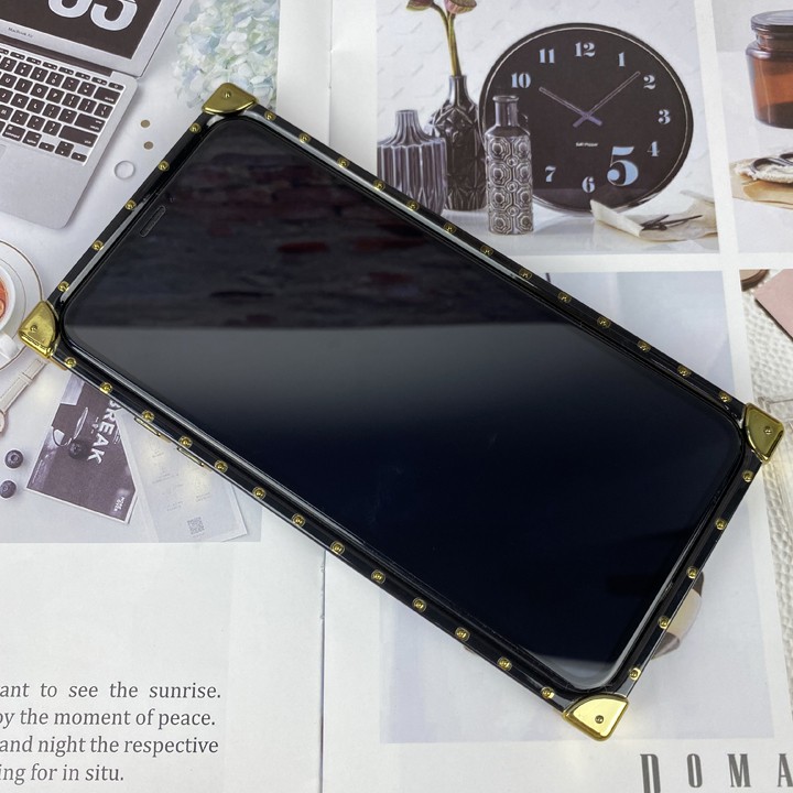 Ốp Lưng Vuông In Hình Con Ong G.U.C.C.I cho iPhone 7/8/7Plus/8Plus/X/XS/XSMAX/11/11Pro/11ProMax - Mã TZAC286