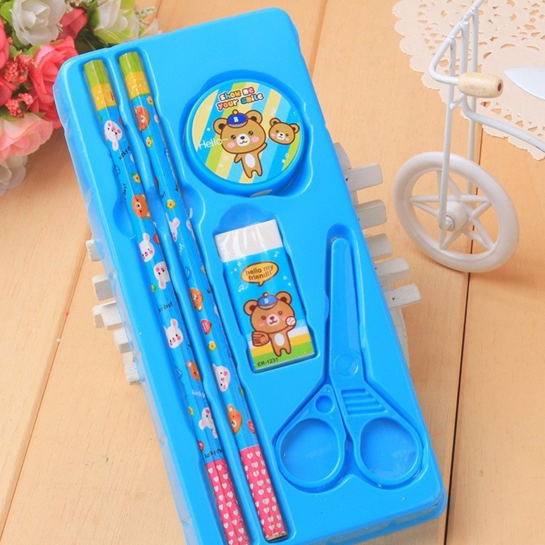 Dụng cụ học tập 9 món quà tặng cho bé