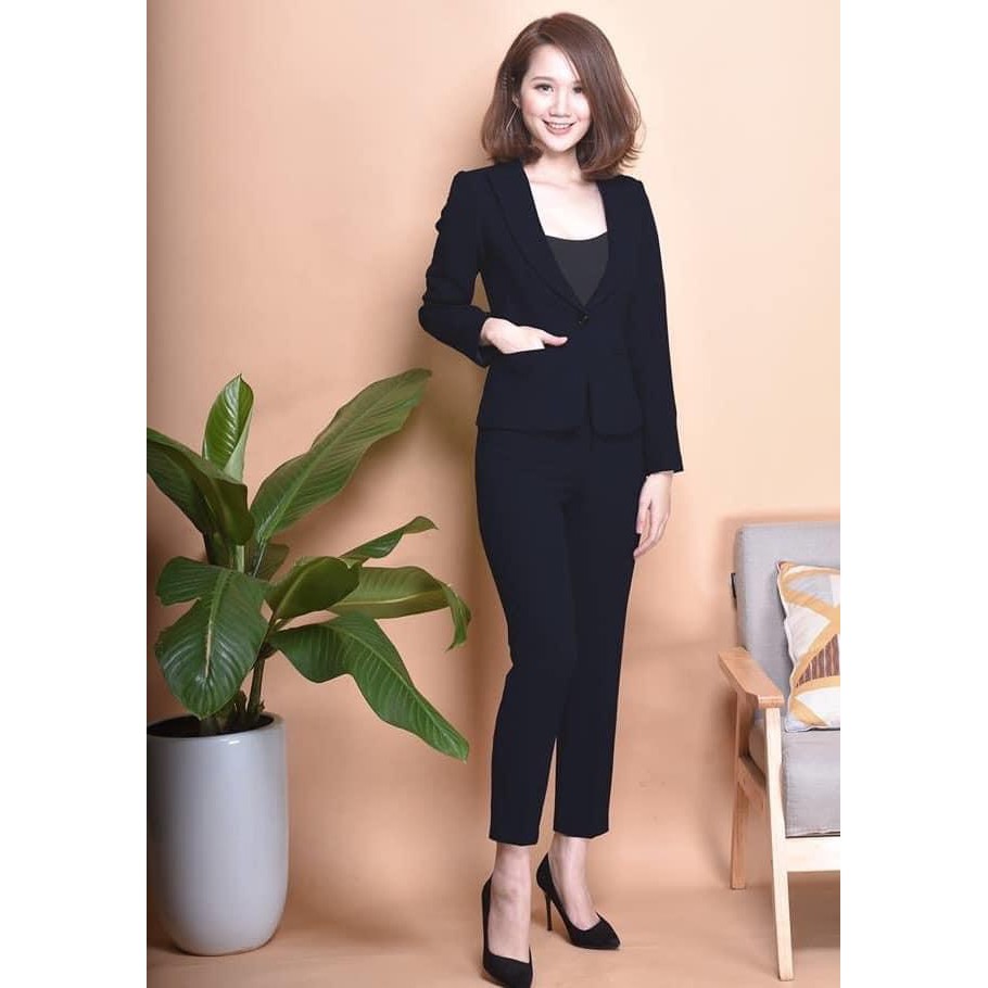Áo vest nữ màu đen tuyền chất liệu vải tuyết dày mịn co giãn