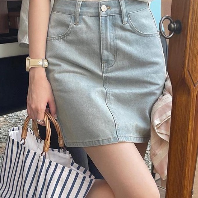 Chân váy jean ngắn MURIOKI thêu hoa phong cách Hàn Quốc cho nữ