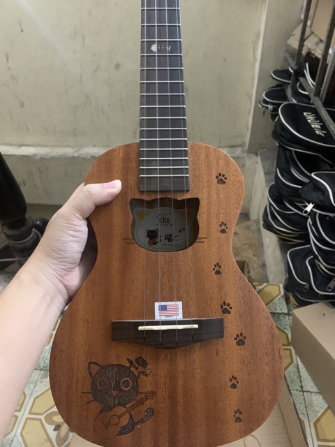 ĐÀN UKULELE CONCERT GỖ UKU MOEW ADDARIO