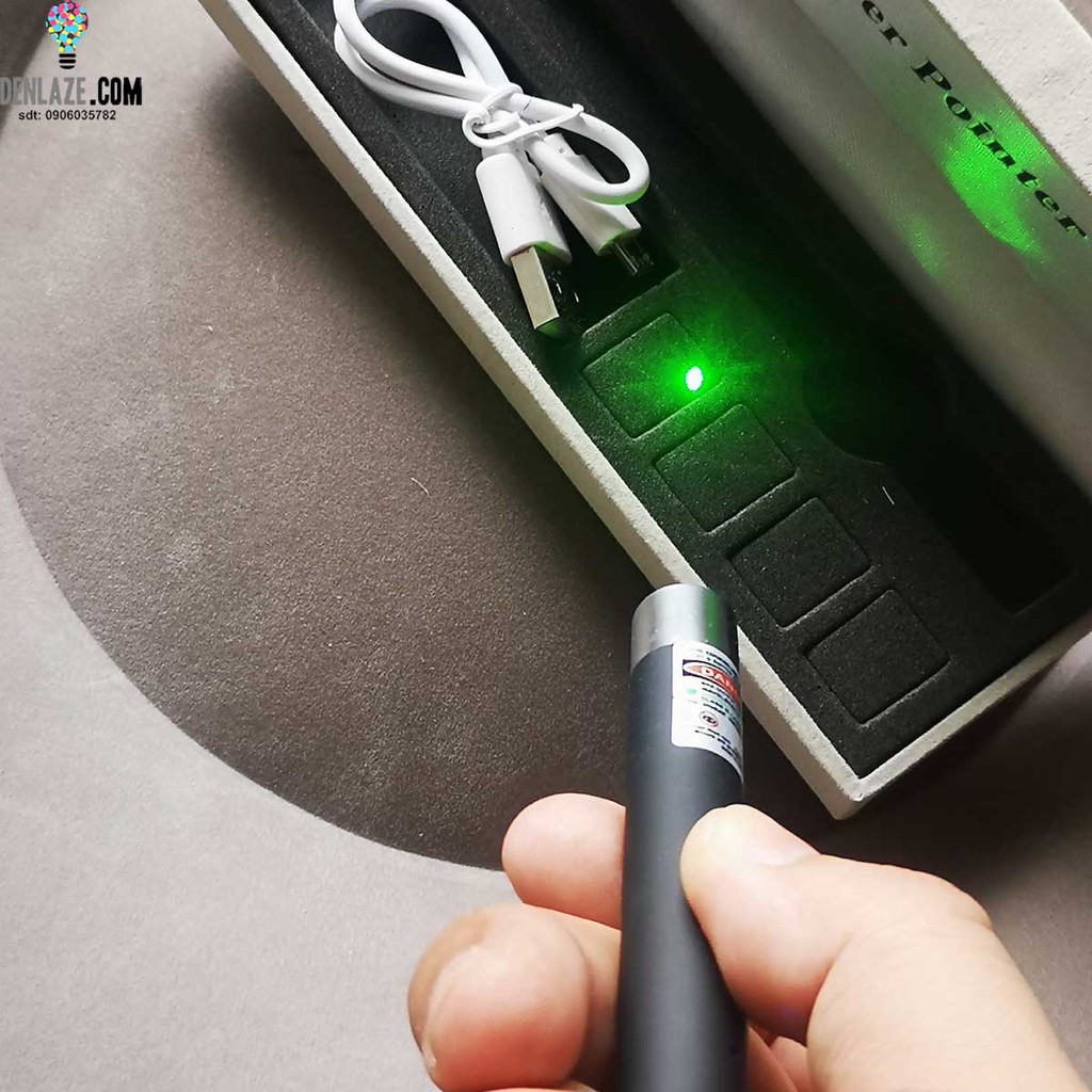 Bút Laser Công Trình Vỏ Đen Tia Xanh Lá Sạc USB Cao Cấp Giá Rẻ