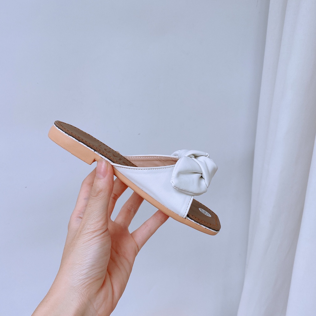 Form to Dép Lê Bé Gái Nơ Xoắn Đế Nâu Chống Trơn Trượt K149