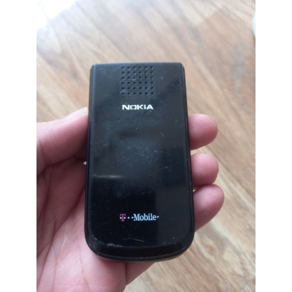 Điện thoại cổ nắp gập Nokia 2720a Flip kèm sạc