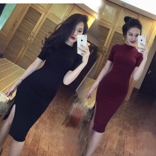 Đầm ôm body cổ tròn tay ngắn , xẻ đùi