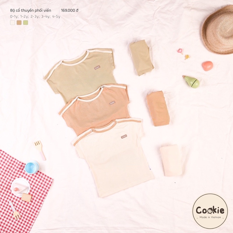 COOKIE Bộ quần áo cộc cổ thuyền phối viền thương hiệu Cookie cho bé