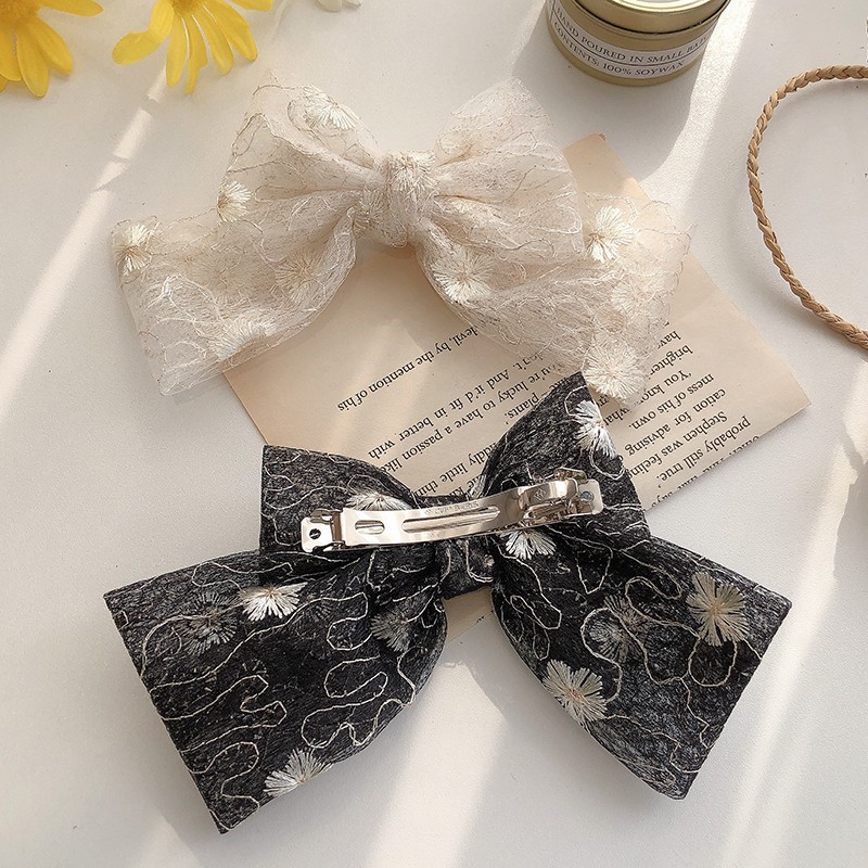 Kẹp nơ vải ren sang trọng Vintage KAH177