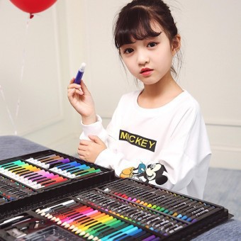 Hộp màu vẽ 150 chi tiết dành cho các bé yêu nghệ thuật ,một bộ gồm sáp khô , bút vẽ ⭐ Bộ hộp tô màu vẽ thủ công