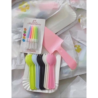 50 Set dao dĩa nến sinh nhật ( 1 Set gồm 10 dĩa + 10 nến + 10 đĩa giấy + 1 dao nhựa)