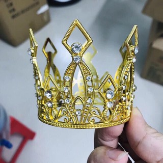 Vương miện chụp ảnh nail