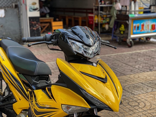 Tem Exciter 150 Malay vàng đen mới 2020