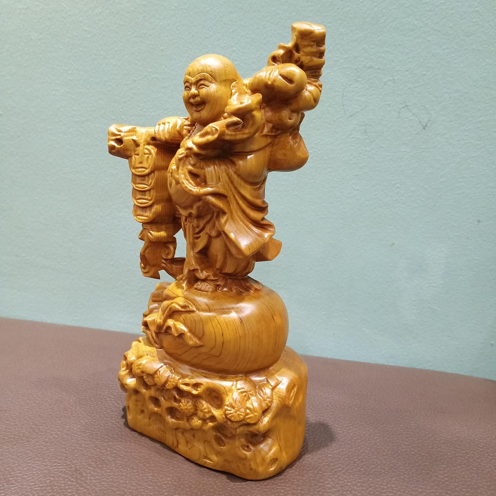 Tượng Phật Di Lặc Để Xe Ô Tô Gỗ Bách Xanh