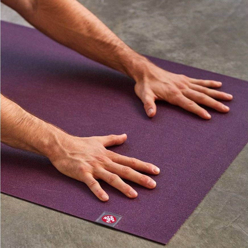 Thảm tập yoga du lịch Manduka Eko Superlite 1.5mm, xếp gọn