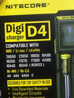 Bộ Sạc Pin Đa Năng NITECORE D4