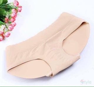 Quần lót độn mông tam giác