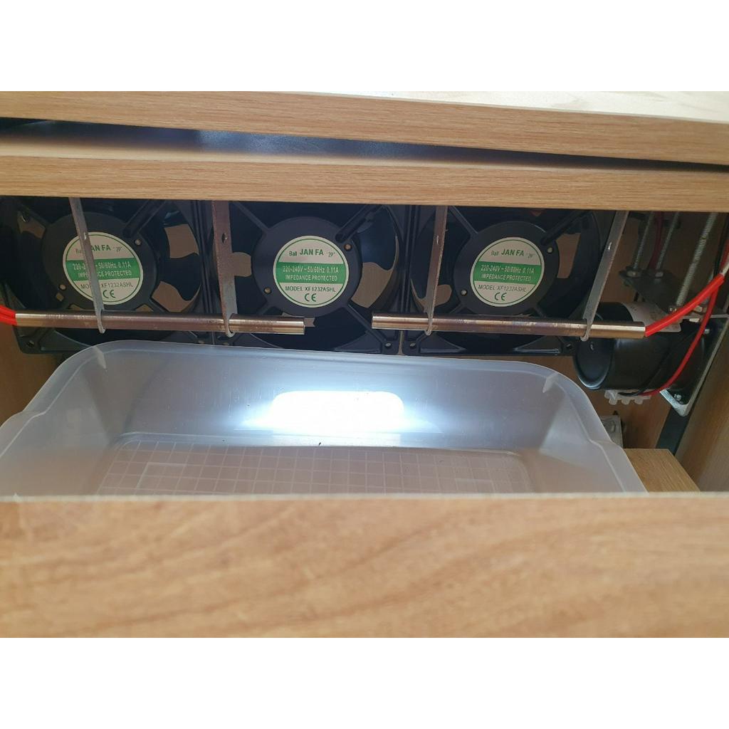 Máy ấp trứng 500 trứng