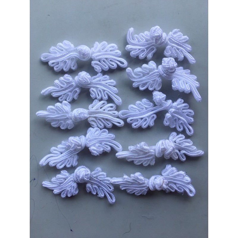 Set 10 cúc tàu các màu để trang trí, gắn áo dài đẹp mắt. có 6 màu vui lòng chọn phân loại