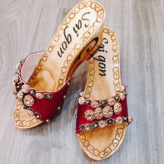 GUỐC MỘC SÀI GÒN 7p QUAI LỤA THÊU HOA